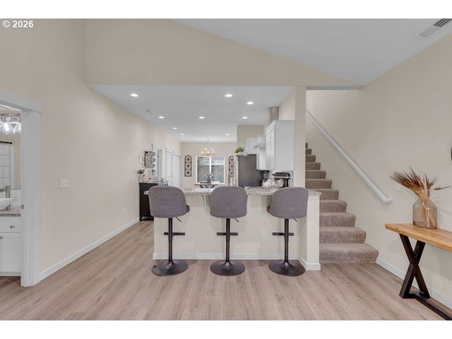 6411 Se 94TH Ave, Portland, OR 97266