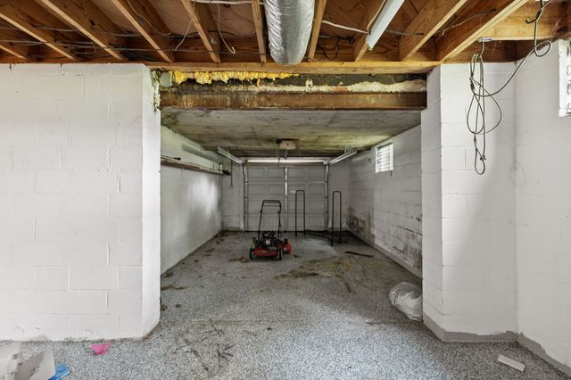 527 E Madison St, Pulaski, TN 38478