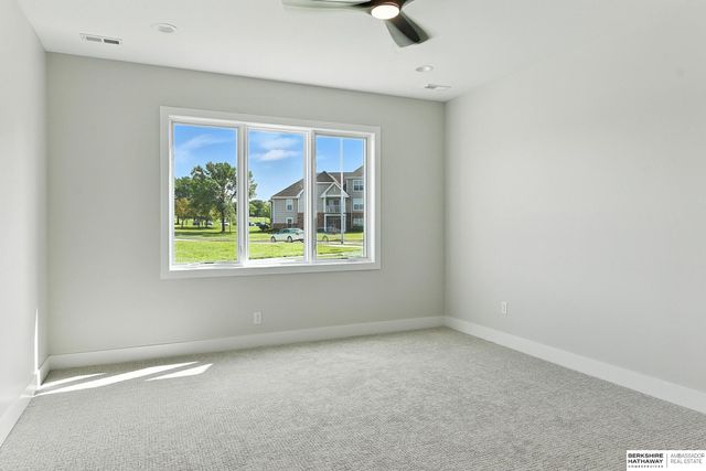 17531 Marinda Plaza, Omaha, NE 68130