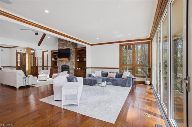 901 Sunset Pointe Drive, Salisbury, NC 28146
