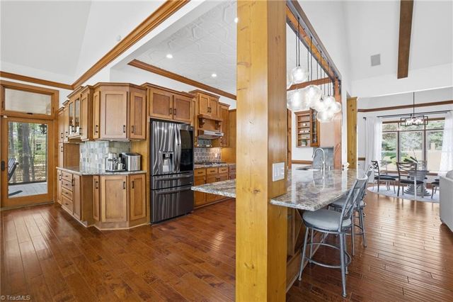 901 Sunset Pointe Drive, Salisbury, NC 28146