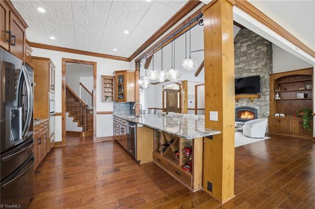 901 Sunset Pointe Drive, Salisbury, NC 28146