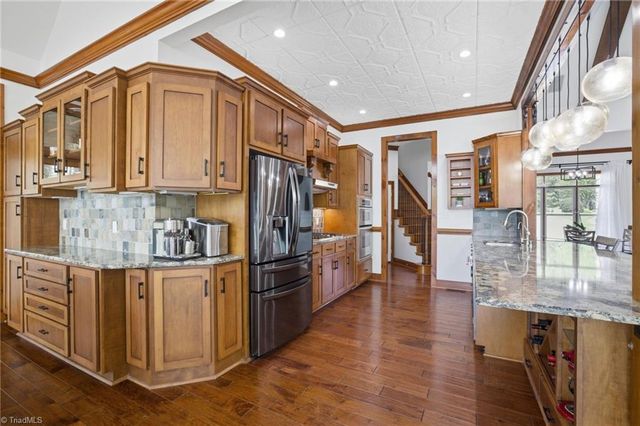 901 Sunset Pointe Drive, Salisbury, NC 28146