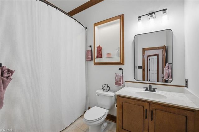 901 Sunset Pointe Drive, Salisbury, NC 28146