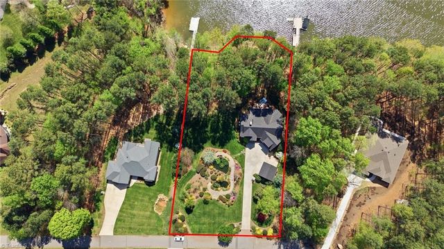 901 Sunset Pointe Drive, Salisbury, NC 28146