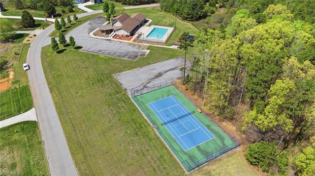 901 Sunset Pointe Drive, Salisbury, NC 28146