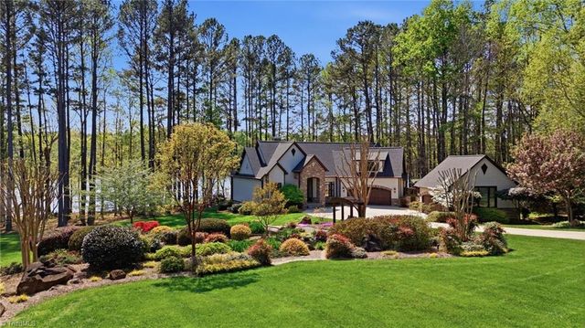 901 Sunset Pointe Drive, Salisbury, NC 28146