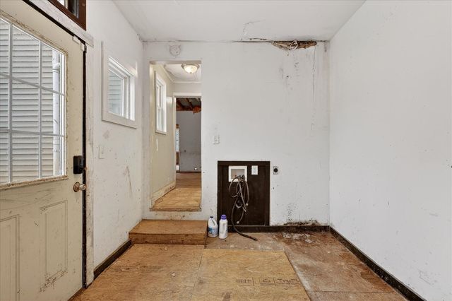 2328 Dean Lake Avenue, Grand Rapids, MI 49505