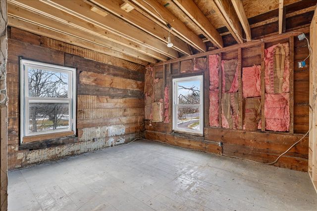 2328 Dean Lake Avenue, Grand Rapids, MI 49505