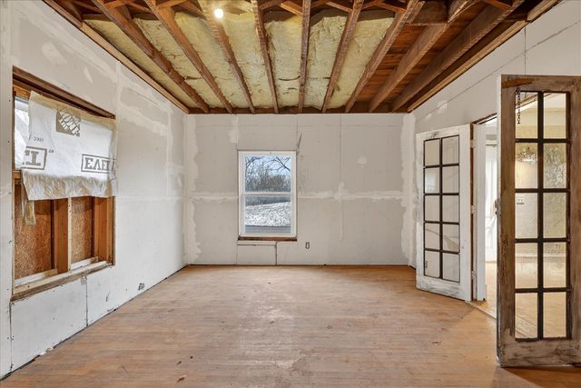 2328 Dean Lake Avenue, Grand Rapids, MI 49505