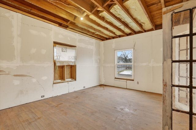 2328 Dean Lake Avenue, Grand Rapids, MI 49505