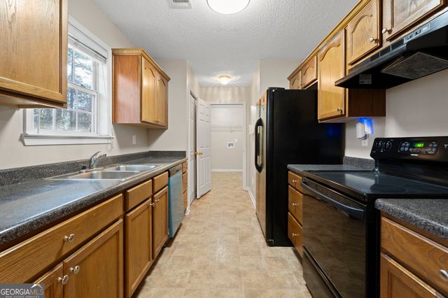 100 Holloway Road, Mcdonough, GA 30253