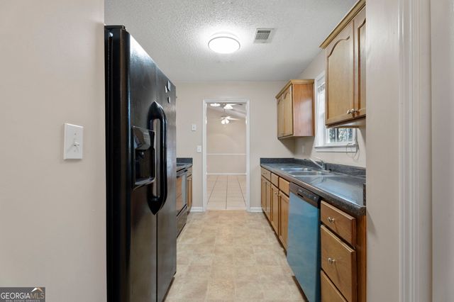 100 Holloway Road, Mcdonough, GA 30253