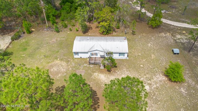 671 COUSINTOWN Road, Interlachen, FL 32148