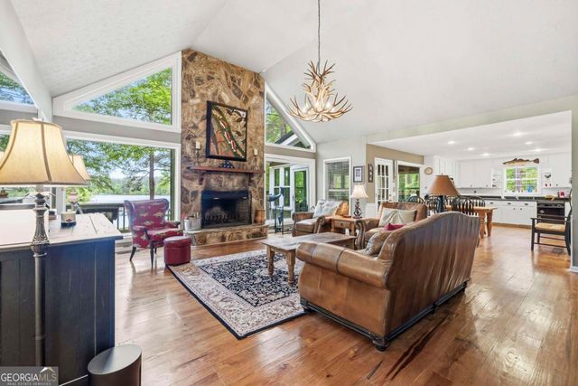 1010 Holmes Drive, White Plains, GA 30678