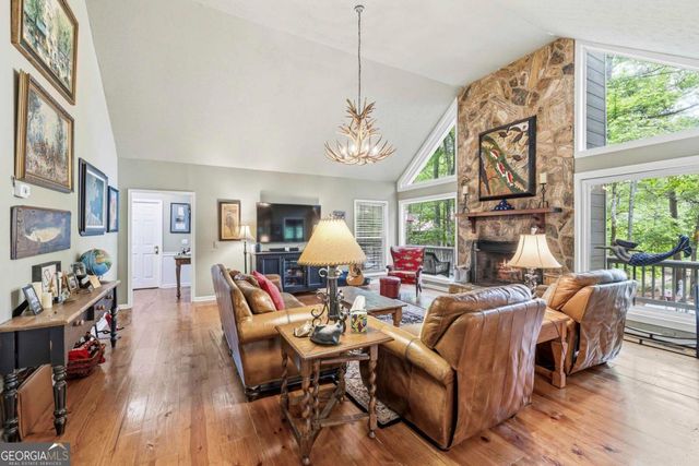 1010 Holmes Drive, White Plains, GA 30678