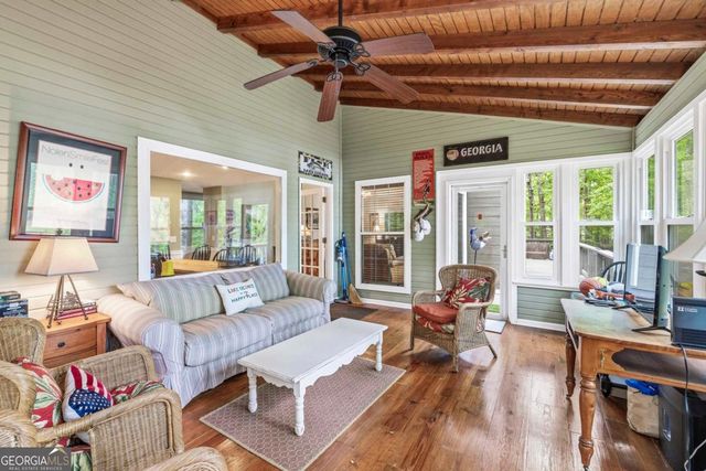 1010 Holmes Drive, White Plains, GA 30678