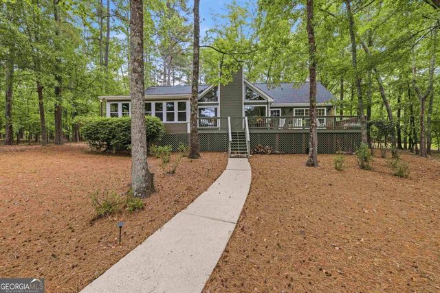 1010 Holmes Drive, White Plains, GA 30678