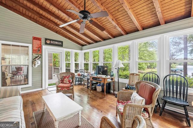 1010 Holmes Drive, White Plains, GA 30678