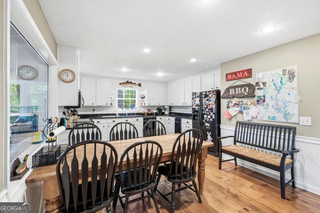 1010 Holmes Drive, White Plains, GA 30678