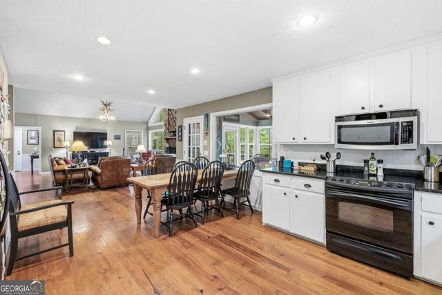 1010 Holmes Drive, White Plains, GA 30678