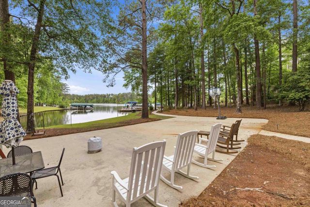 1010 Holmes Drive, White Plains, GA 30678
