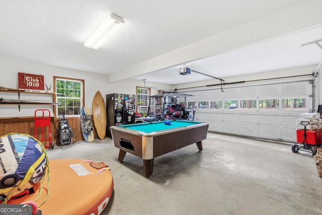 1010 Holmes Drive, White Plains, GA 30678
