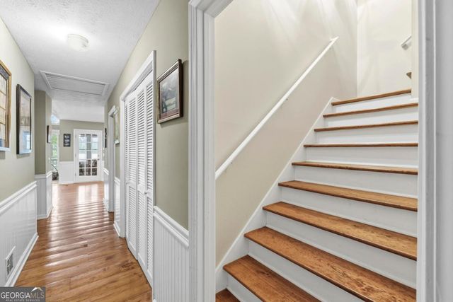 1010 Holmes Drive, White Plains, GA 30678