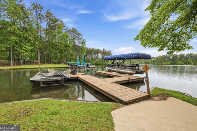 1010 Holmes Drive, White Plains, GA 30678