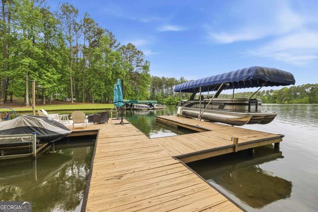 1010 Holmes Drive, White Plains, GA 30678