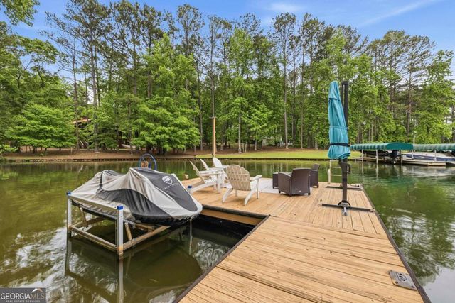 1010 Holmes Drive, White Plains, GA 30678