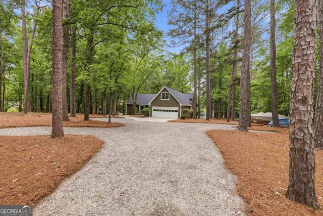 1010 Holmes Drive, White Plains, GA 30678
