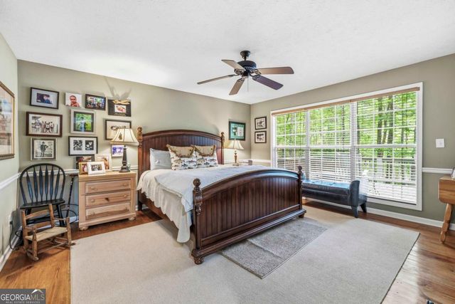 1010 Holmes Drive, White Plains, GA 30678