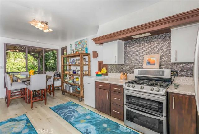 115 Sierra Vista Drive, Redlands, CA 92373