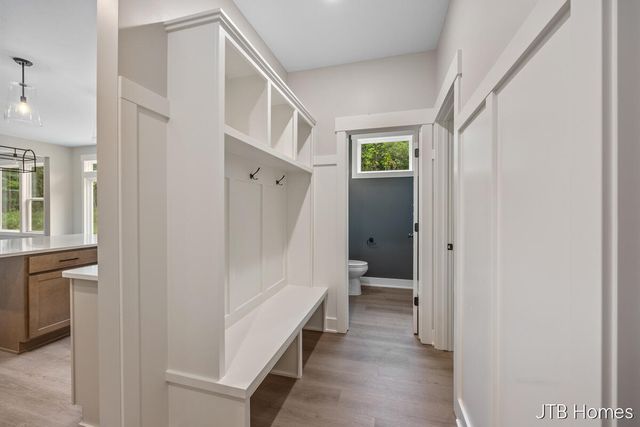 5859 Valley Point Drive, Caledonia, MI 49316