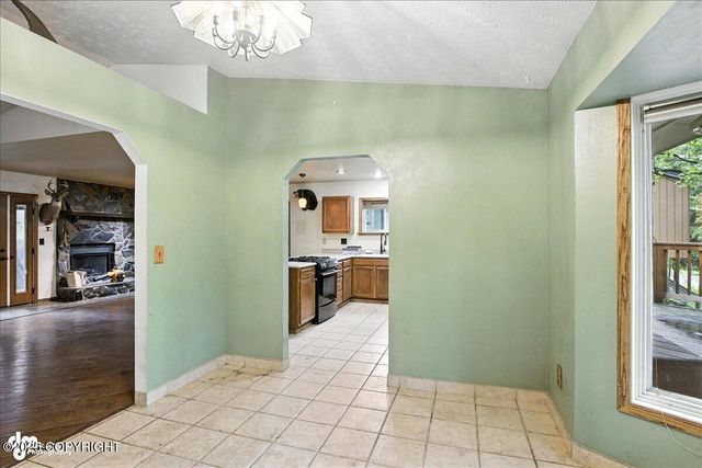 7801 Evander Drive, Anchorage, AK 99518