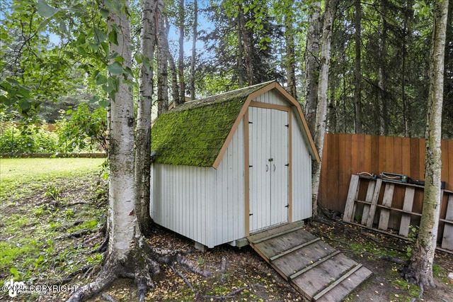 7801 Evander Drive, Anchorage, AK 99518