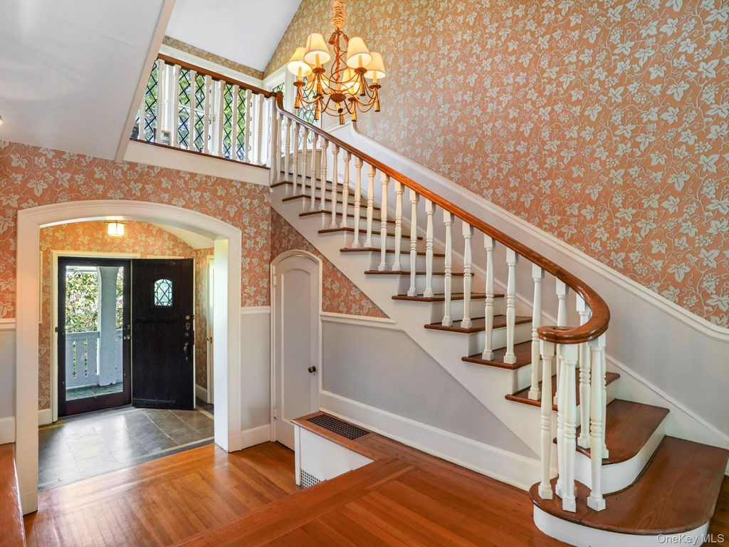 15 Hemlock Road, Bronxville, NY 10708 — photo 3