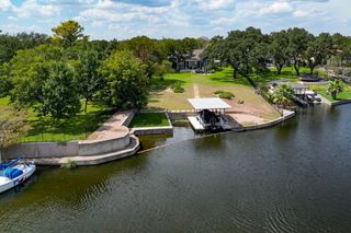 1001 Belaire DR, Granite Shoals, TX 78654