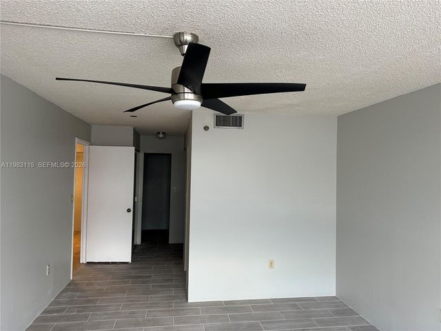 1100 Saint Charles Pl 215, Pembroke Pines, FL 33026