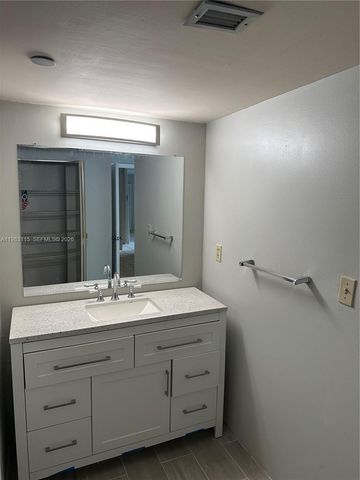 1100 Saint Charles Pl 215, Pembroke Pines, FL 33026