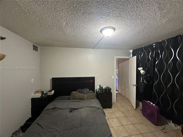 1100 Saint Charles Pl 215, Pembroke Pines, FL 33026