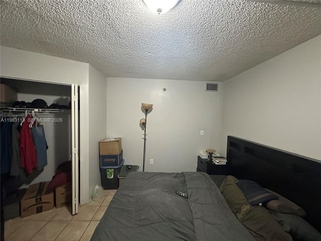 1100 Saint Charles Pl 215, Pembroke Pines, FL 33026