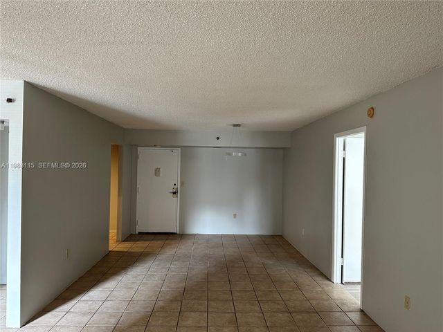1100 Saint Charles Pl 215, Pembroke Pines, FL 33026