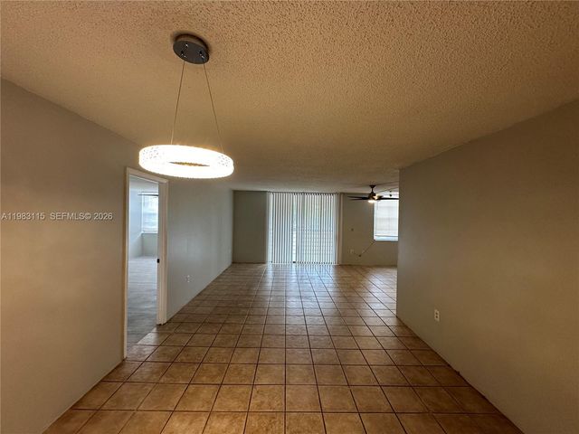 1100 Saint Charles Pl 215, Pembroke Pines, FL 33026