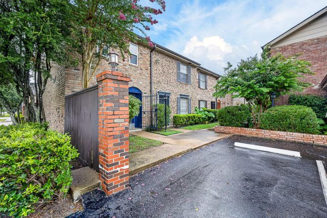 1715 Moritz Drive 15, Houston, TX 77055
