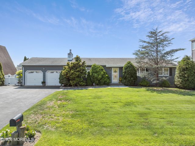 150 Royal Drive, Brick, NJ 08723