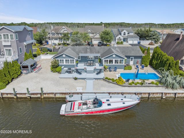 150 Royal Drive, Brick, NJ 08723