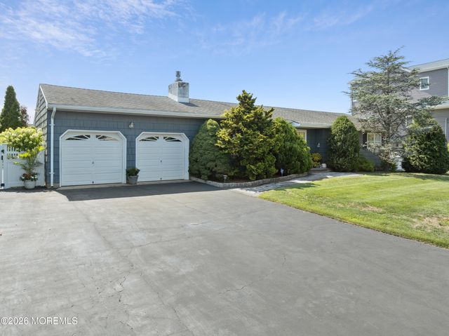 150 Royal Drive, Brick, NJ 08723