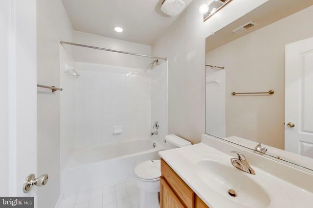 2402 ALMSHOUSE DR, Odenton, MD 21113